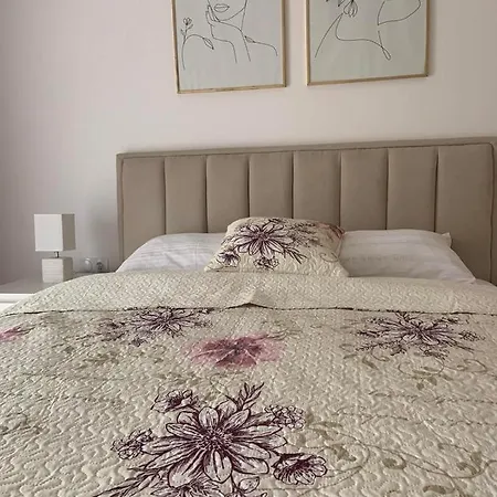 Apartment Sara